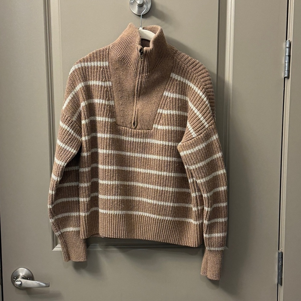 HP! 🎉💕 NWOT Faherty Mariner Sweater in Camel Stripe - Picture 5 of 8